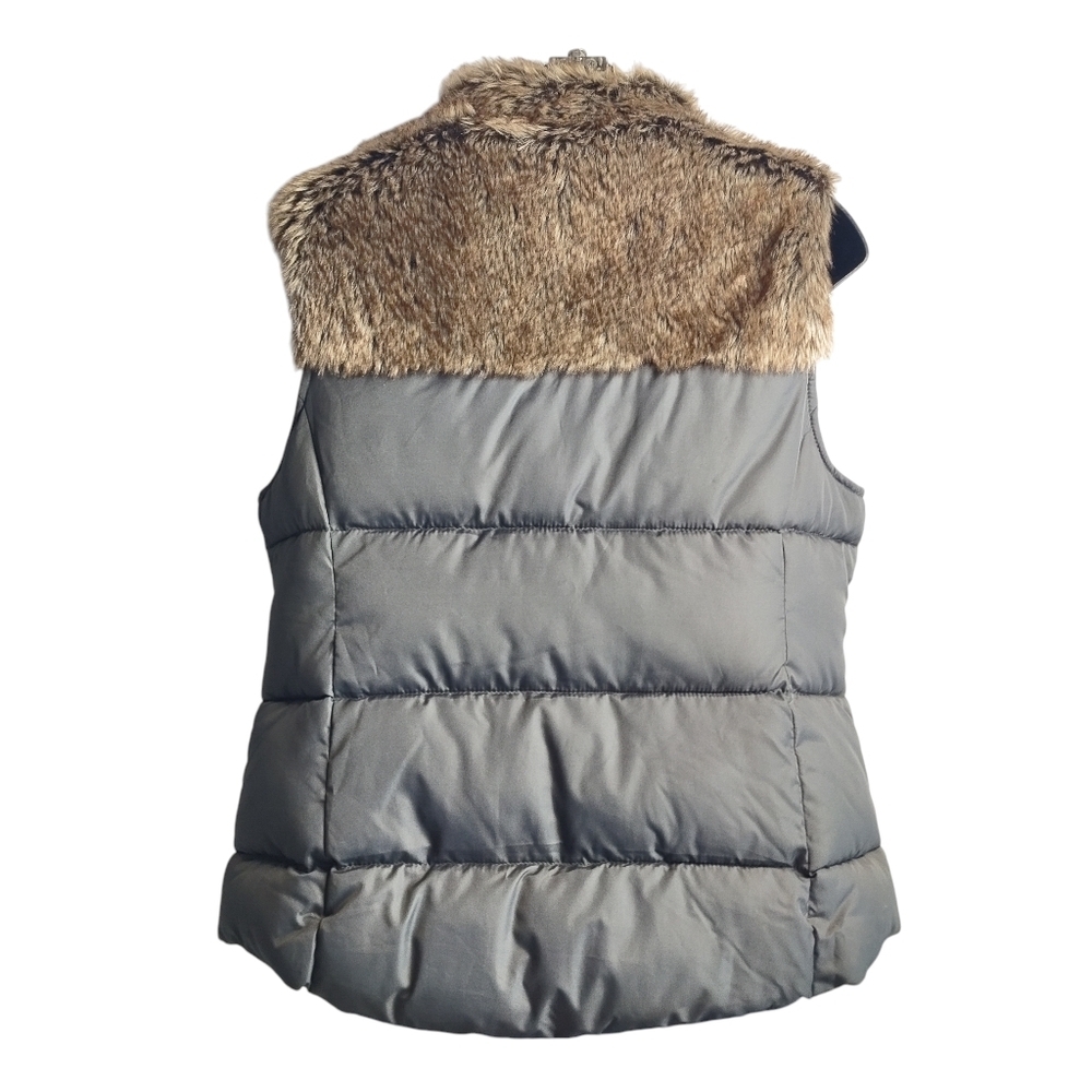 Ruff Hewn Faux Fur Puffer Vest Women’s Size M Gray  Full Zip Togg Button Quilted - Picture 2 of 9